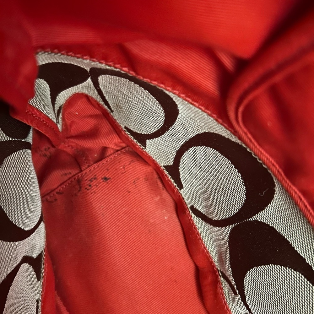 Coach, Y2K shoulder bag, red and brown​​​​ - Picture 8 of 12